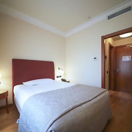 Monica Hotel Fiera Pregnana Milanese Exteriér fotografie