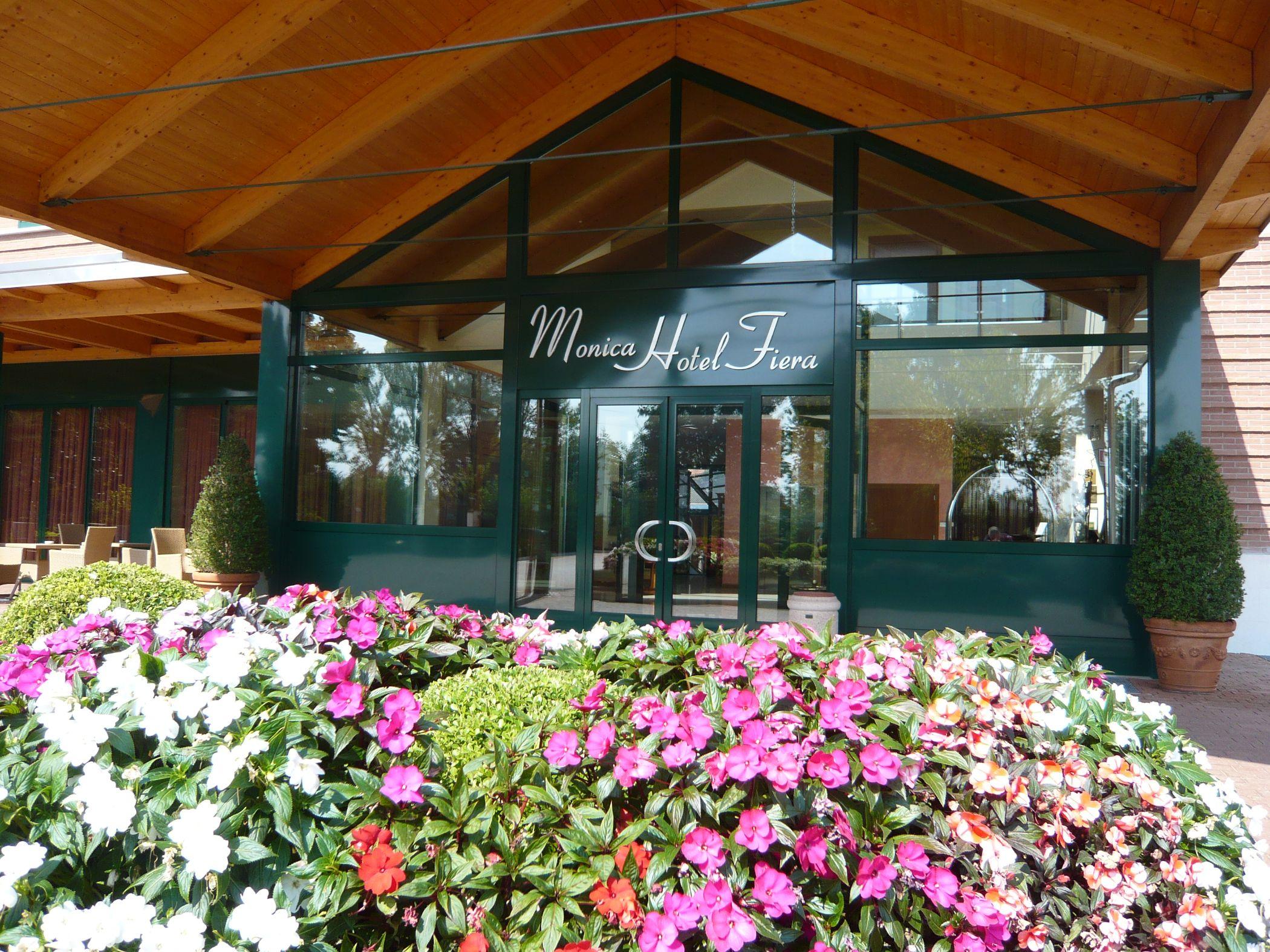 Monica Hotel Fiera Pregnana Milanese Exteriér fotografie