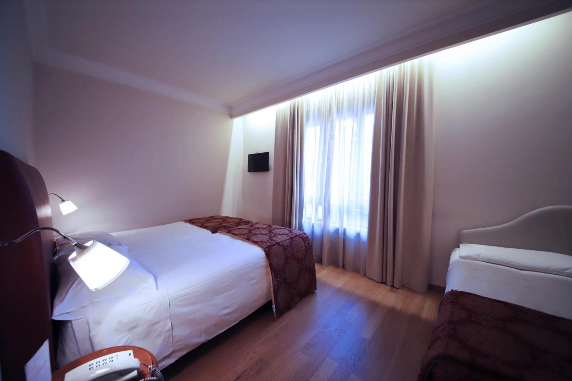 Monica Hotel Fiera Pregnana Milanese Exteriér fotografie